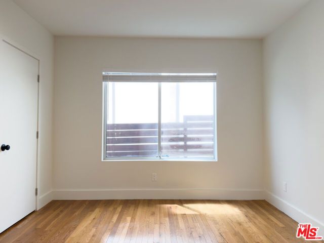 1947 Clinton Street 700, Los Angeles, CA 90026