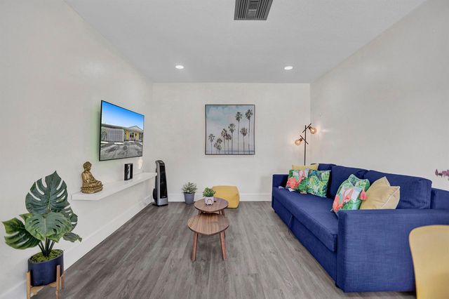 2500 NW 3RD Avenue 1-4, Wilton Manors, FL 33311