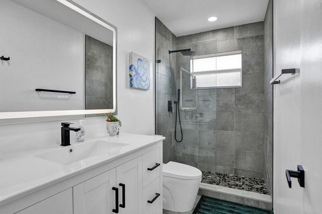 2500 NW 3RD Avenue 1-4, Wilton Manors, FL 33311