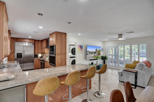 2500 NW 3RD Avenue 1-4, Wilton Manors, FL 33311