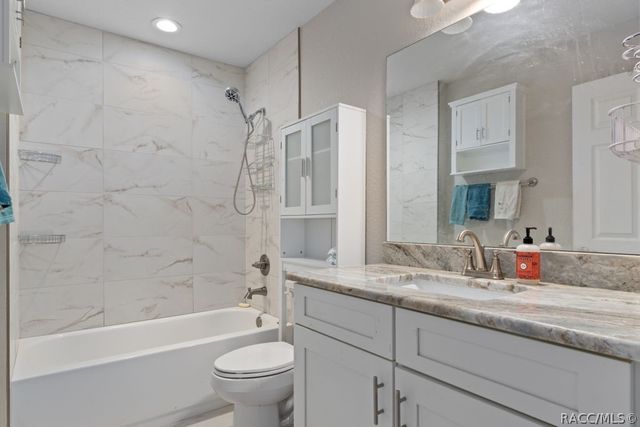 1223 W mcneal Road, Dunnellon, FL 34434