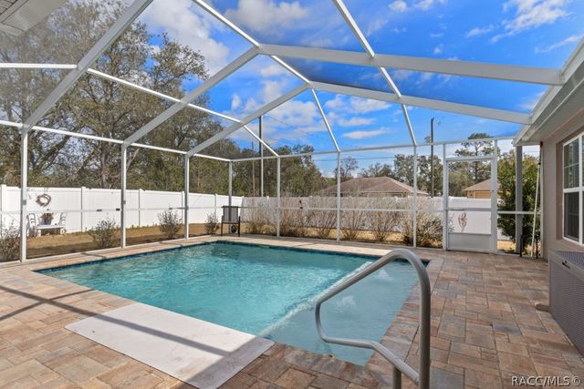 1223 W mcneal Road, Dunnellon, FL 34434