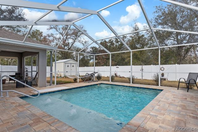 1223 W mcneal Road, Dunnellon, FL 34434