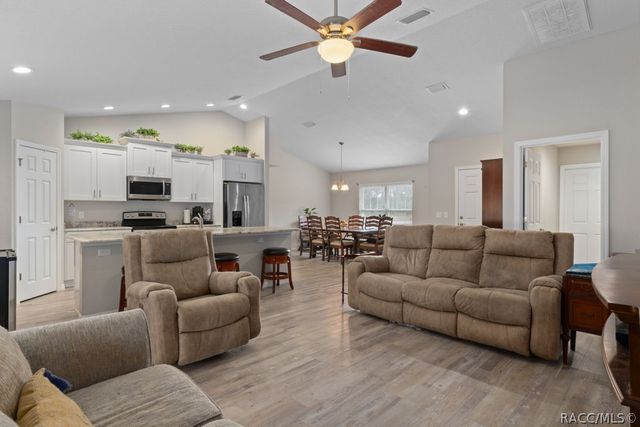 1223 W mcneal Road, Dunnellon, FL 34434