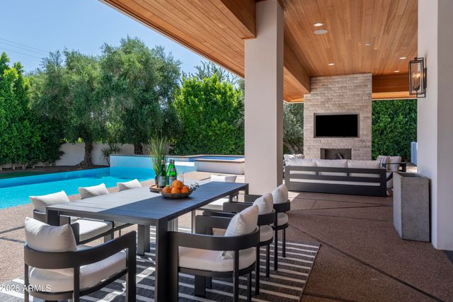 4737 E EXETER Boulevard, Phoenix, AZ 85018