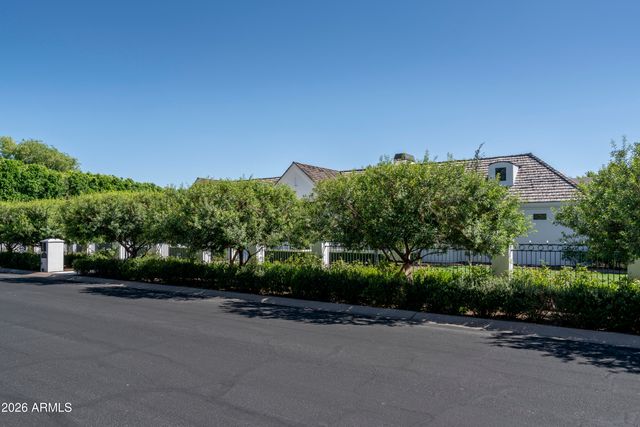 4737 E EXETER Boulevard, Phoenix, AZ 85018