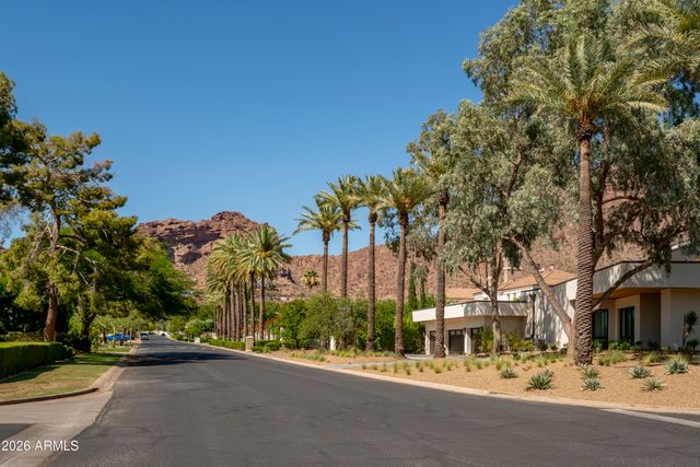 4737 E EXETER Boulevard, Phoenix, AZ 85018