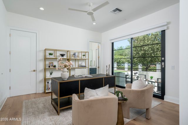 4737 E EXETER Boulevard, Phoenix, AZ 85018