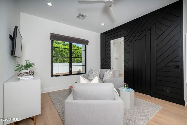 4737 E EXETER Boulevard, Phoenix, AZ 85018