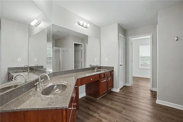 5412 The Vyne Avenue, Atlanta, GA 30349
