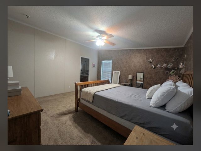 550 AVERY CIR, Poteet, TX 78065