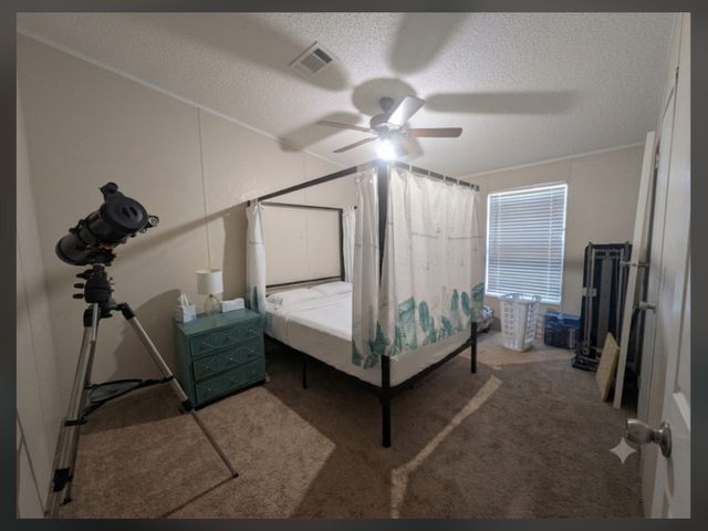 550 AVERY CIR, Poteet, TX 78065