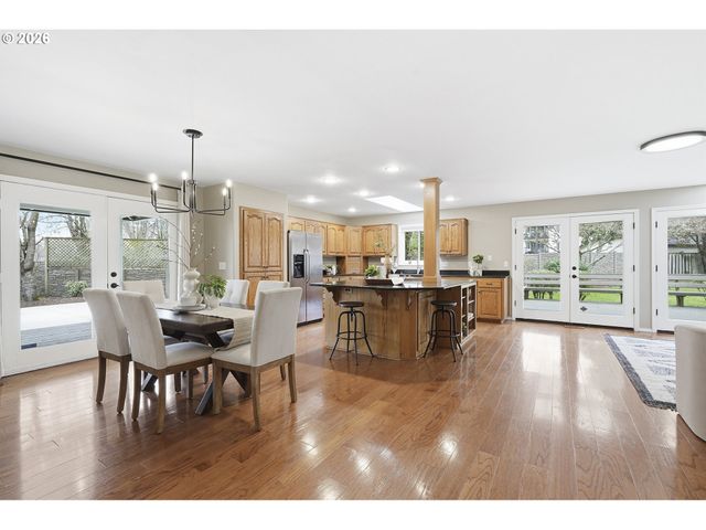 7673 Sw VLAHOS Dr, Wilsonville, OR 97070