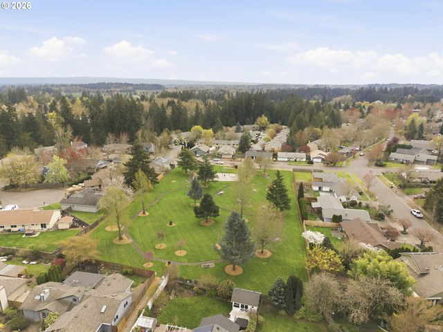 7673 Sw VLAHOS Dr, Wilsonville, OR 97070