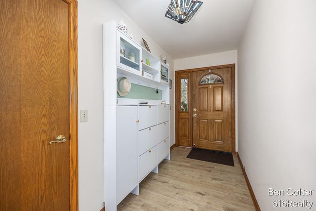 6703 Golfside Court, Saranac, MI 48881