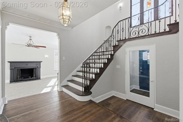 9500 La Salle Boulevard, Detroit, MI 48206