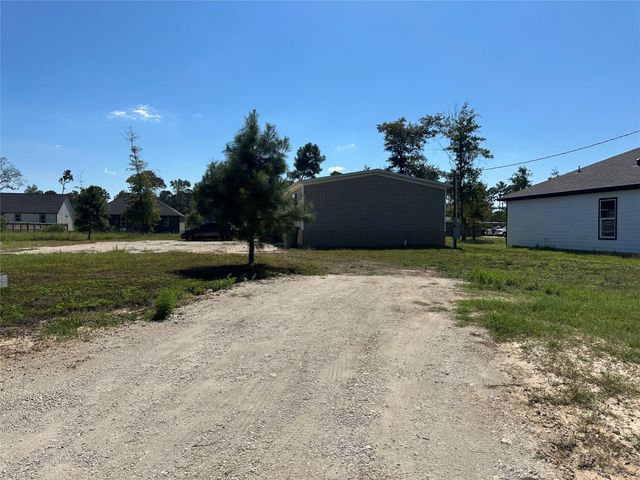 1016 Exotic Pine Drive, Huffman, TX 77336