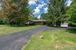 505 Stoneview Drive, New Albany, IN 47150