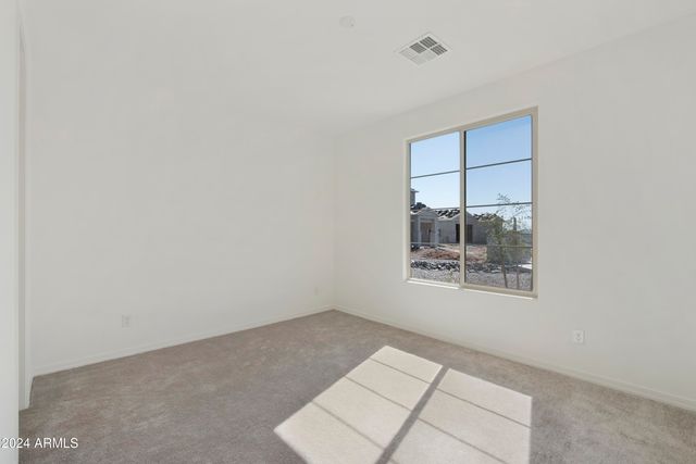 15656 W MERCER Lane, Surprise, AZ 85379