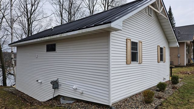 7731 White Birch Drive, Farwell, MI 48622