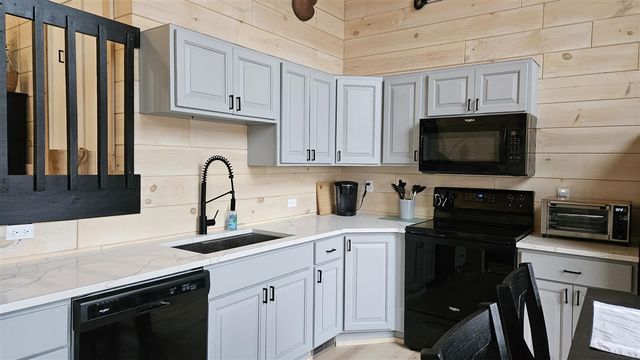 7731 White Birch Drive, Farwell, MI 48622