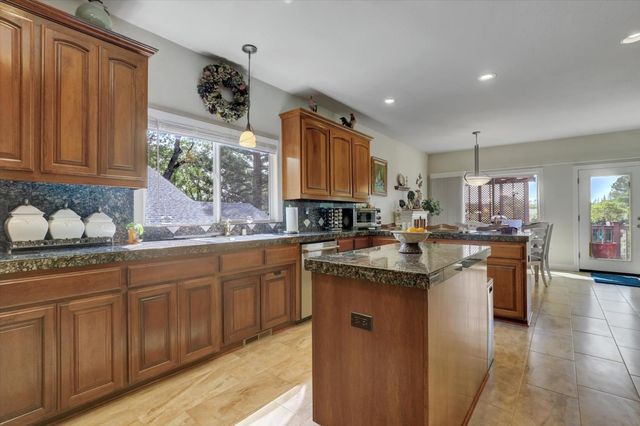 12448 Lake Wildwood Dr, Lake Wildwood, CA 95946