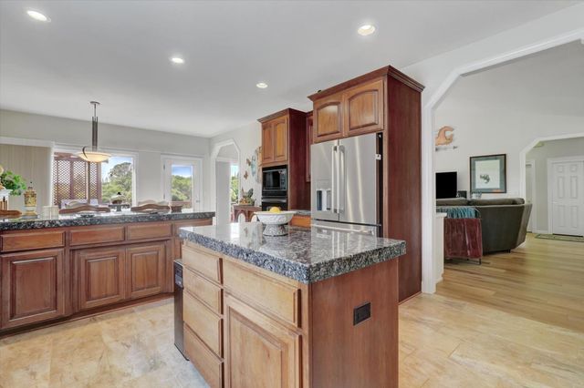 12448 Lake Wildwood Dr, Lake Wildwood, CA 95946