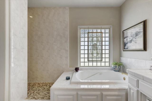 12448 Lake Wildwood Dr, Lake Wildwood, CA 95946