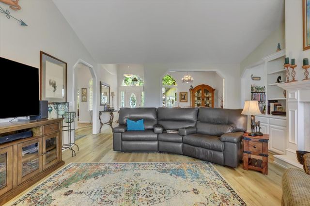 12448 Lake Wildwood Dr, Lake Wildwood, CA 95946