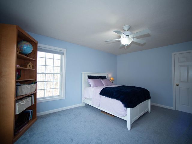 28 Fieldstone Drive, Dover, NH 03820