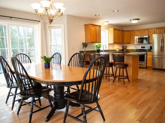 28 Fieldstone Drive, Dover, NH 03820