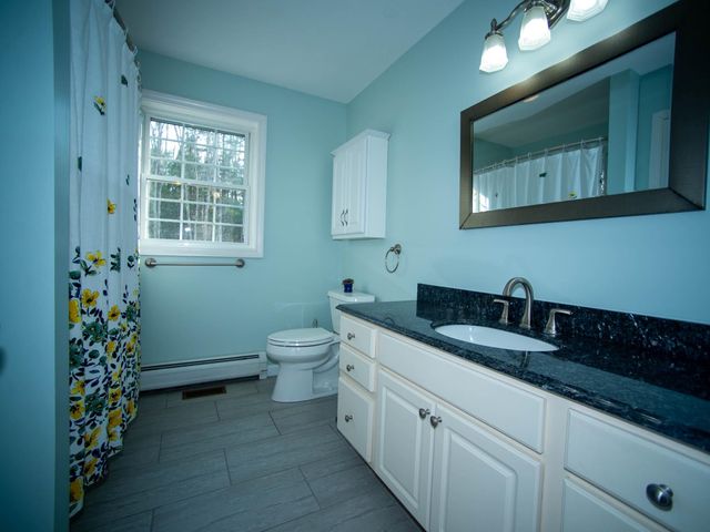 28 Fieldstone Drive, Dover, NH 03820