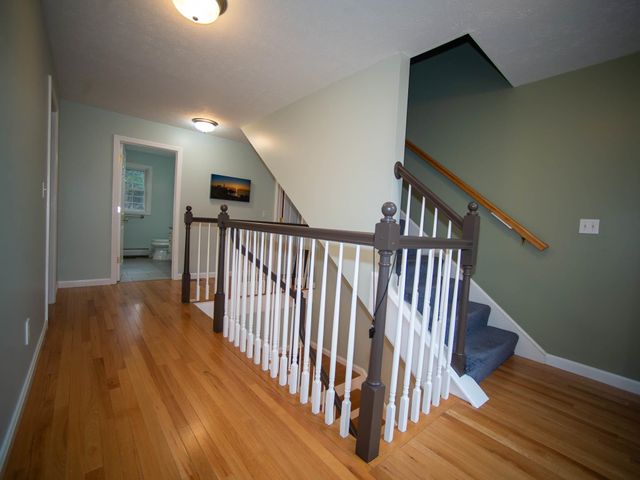 28 Fieldstone Drive, Dover, NH 03820