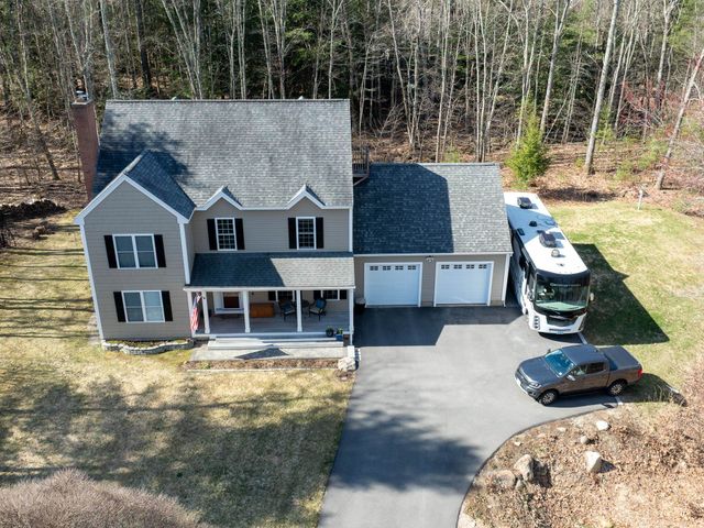 28 Fieldstone Drive, Dover, NH 03820