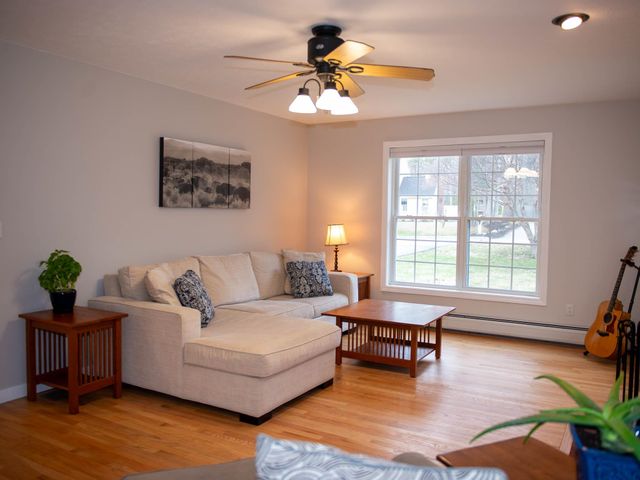 28 Fieldstone Drive, Dover, NH 03820