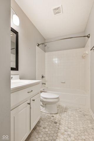 6145 Bristlecone Drive, Fishers, IN 46038