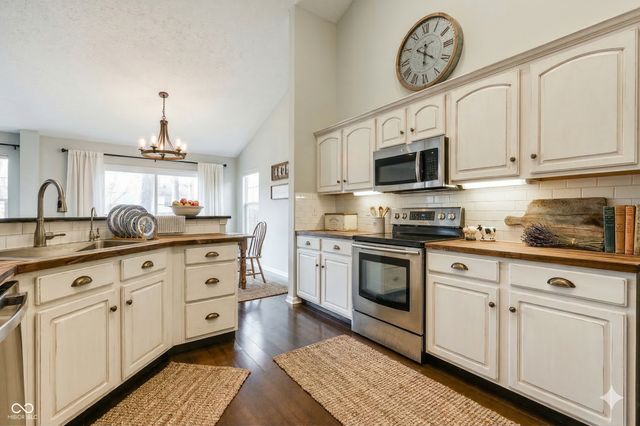 6145 Bristlecone Drive, Fishers, IN 46038