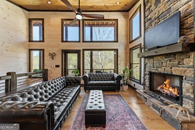 529 Hidden Valley Drive, Morganton, GA 30560