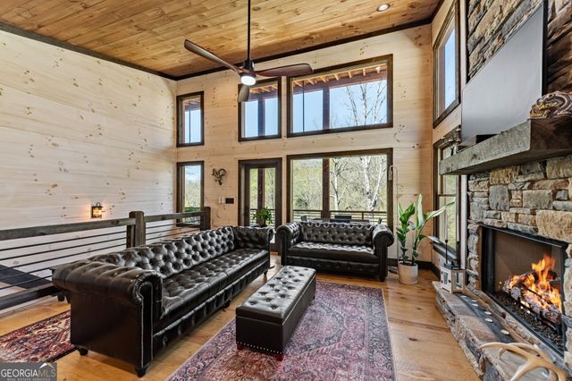 529 Hidden Valley Drive, Morganton, GA 30560