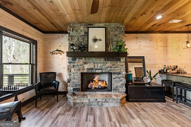 529 Hidden Valley Drive, Morganton, GA 30560