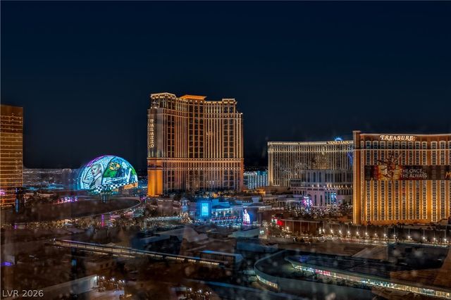 2000 North Fashion Show Drive 2900, Las Vegas, NV 89109