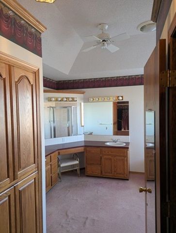 29705 W 21st St N, Garden Plain, KS 67050