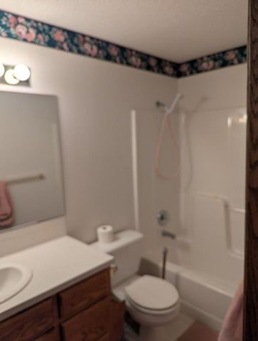 29705 W 21st St N, Garden Plain, KS 67050
