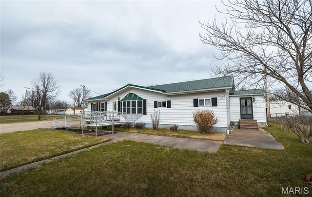 21170 Lapel Road, Waynesville, MO 65583