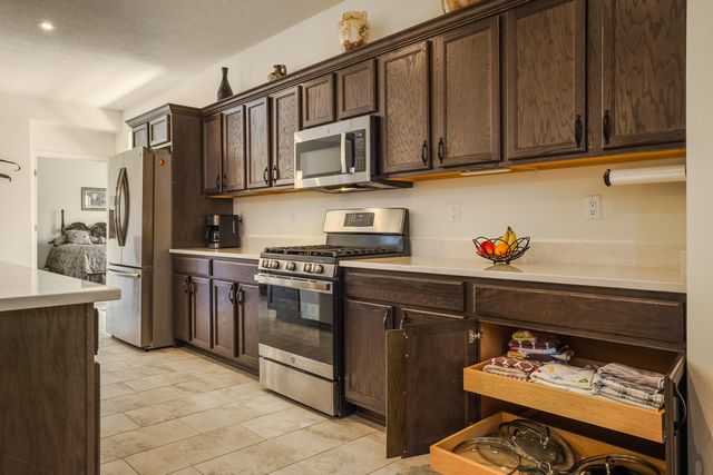590 Rio Chama Circle SW, Los Lunas, NM 87031