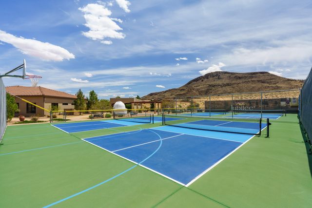 590 Rio Chama Circle SW, Los Lunas, NM 87031
