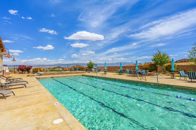 590 Rio Chama Circle SW, Los Lunas, NM 87031