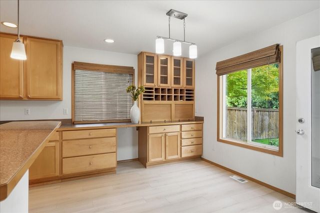 36009 9th Court SW, Federal Way, WA 98023