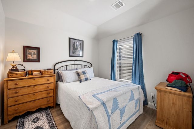 115 Randal Row, Corsicana, TX 75110