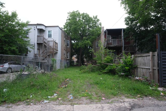 4037 W Wilcox Street, Chicago, IL 60624